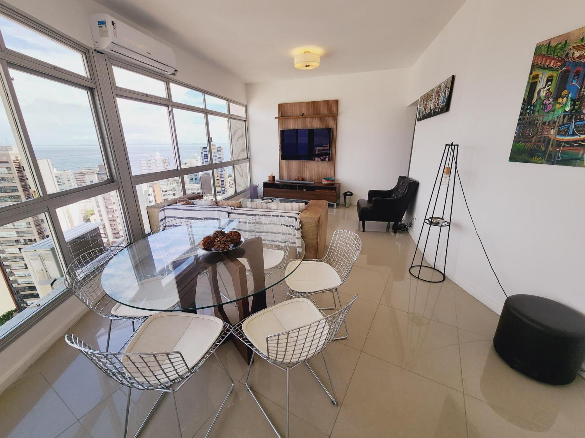 Luxury Surround Sea View Apartment *